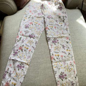 Old Navy Pixie pant - Floral - NEVER WORN